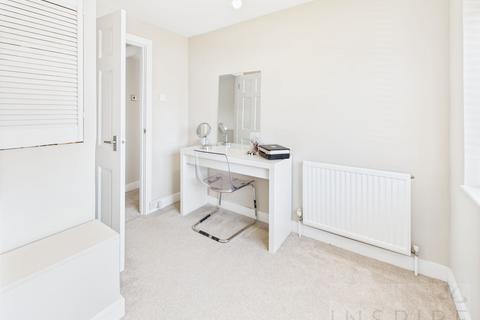 26 Baker Close, Crawley, RH10 6HA