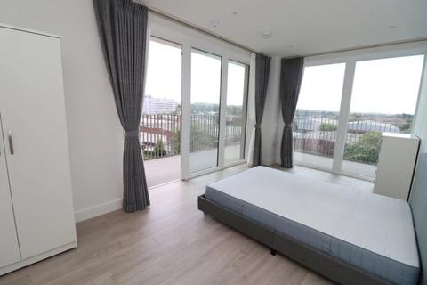 4 bedroom flat share to rent, Caldon Boulevard