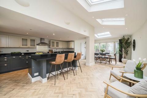 undefined, Sarsfeld Road, London SW12
