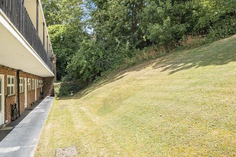 undefined, Park Close, Hatfield, AL9