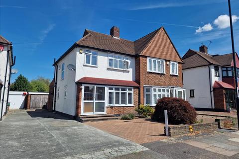 39 Daneswood Avenue, London, SE6 2RG