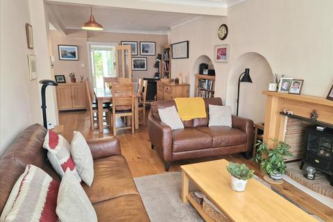 39 Daneswood Avenue, London, SE6 2RG
