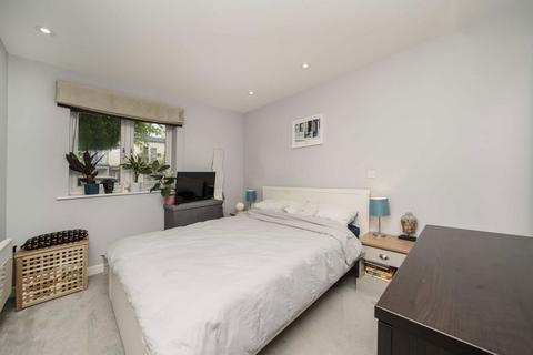 2 bedroom flat for sale, Acton Lane, London W4