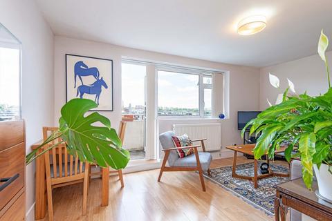 Fladbury Road, London N15
