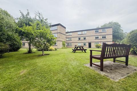 2 bedroom flat for sale, Chatsworth Court, Davenport