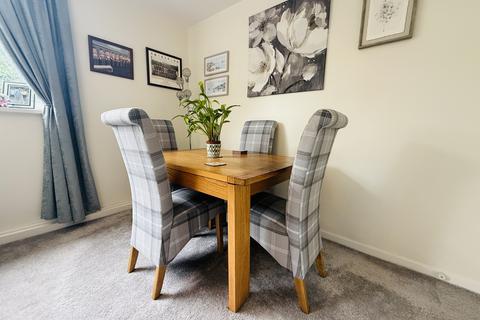 2 bedroom flat for sale, Chatsworth Court, Davenport