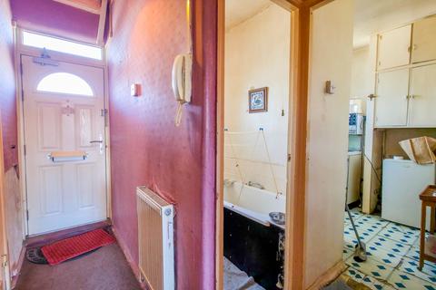 2 bedroom flat for sale, Acworth House, Barnfield Road, London, SE18