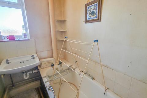 2 bedroom flat for sale, Acworth House, Barnfield Road, London, SE18