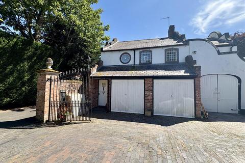 1 bedroom flat to rent, The Hayloft, 2 Merridale Grove, Wolverhampton