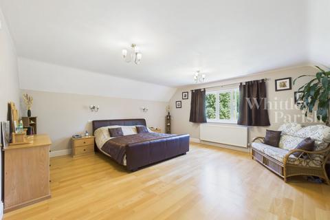 4 bedroom detached house for sale, Flaxlands Road, Norwich NR16