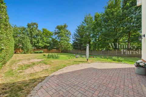 4 bedroom detached house for sale, Flaxlands Road, Norwich NR16