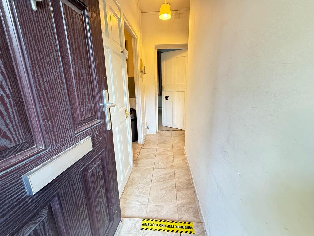 Entrance+hallway