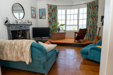2 bedroom maisonette for sale, Central Parade, Herne Bay