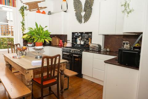 2 bedroom maisonette for sale, Central Parade, Herne Bay