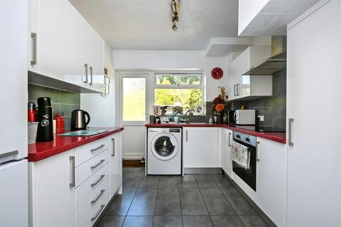 3 bedroom semi-detached house for sale, Bernhard Gardens, Polegate