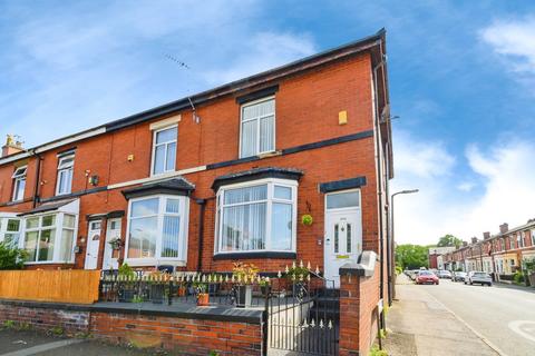3 bedroom end of terrace house for sale, Hornby Street, Bury BL9