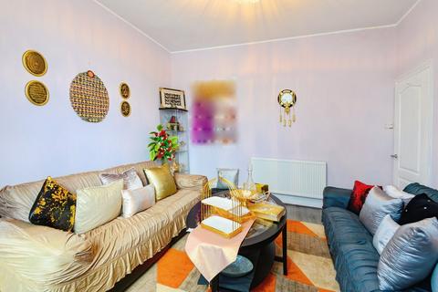 3 bedroom end of terrace house for sale, Hornby Street, Bury BL9