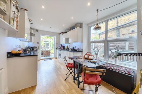 111 Brookdale Road, London, SE6 4JP