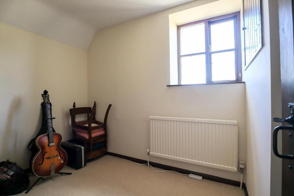 Bedroom 3.jpg