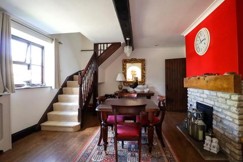 Spring Cottage, 1 Glaston Park, Glaston, Oakham, LE15 9BW