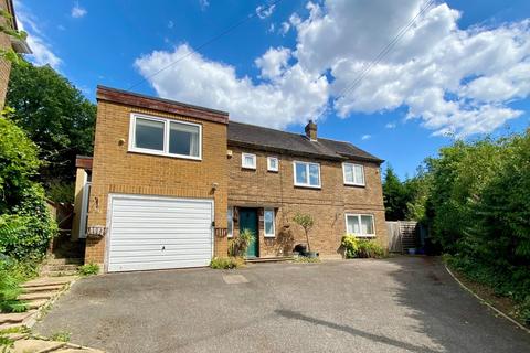 4 bedroom detached house for sale, Elmlee Close, Chislehurst BR7