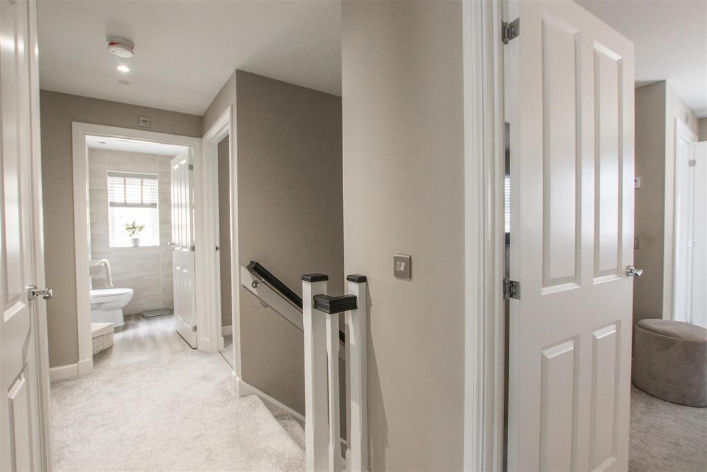 Hallway-1.jpg