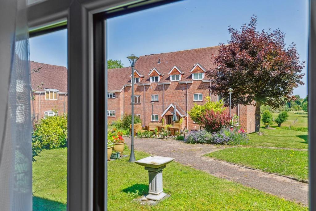 94182 Flat 7 Harnleigh Green 80 Harnham Road(21).j