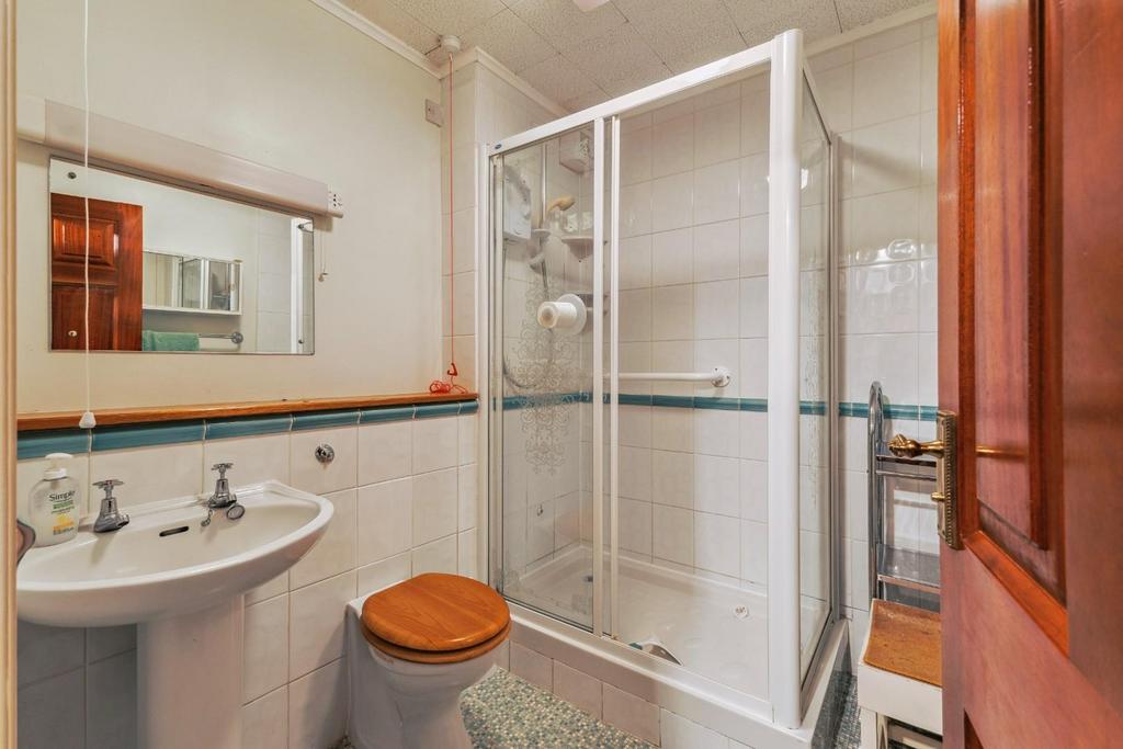 94182 Flat 7 Harnleigh Green 80 Harnham Road(18).j