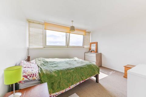 2 bedroom flat for sale, Sylvan Road, Crystal Palace, London, SE19