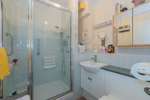 1 bedroom flat for sale, Crescent Dale, Maidenhead SL6