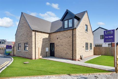 3 bedroom detached house for sale, Anlaf Gardens, Lowfield Road, Anlaby