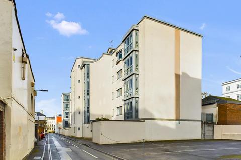Imperial Gate, Cheltenham