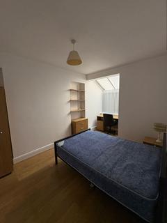 4 bedroom terraced house to rent, Alexandra Terrace, Brynmill SA2