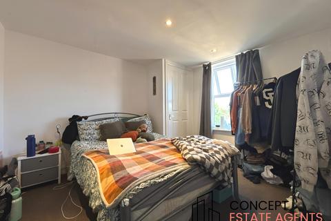1 bedroom apartment to rent, Glenburnie Road, Tooting Bec, SW17