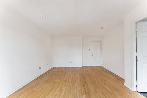 2 bedroom property to rent, Springkell Gardens, Glasgow, Glasgow City