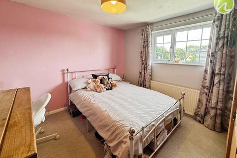 87 Digby Road, Corringham, Stanford-le-hope, SS17 9BU