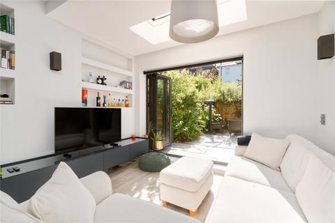 2 bedroom apartment for sale, Howitt Road, Belsize Park, London, NW3