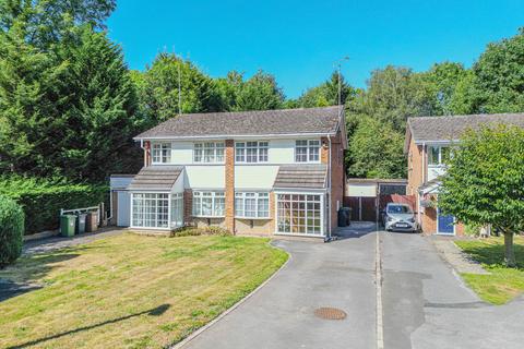30 Snowford Close, Shirley, Solihull, B90 1DA