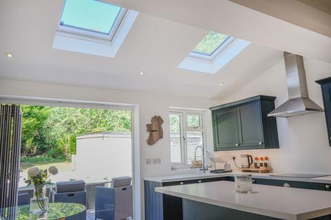 30 Snowford Close, Shirley, Solihull, B90 1DA