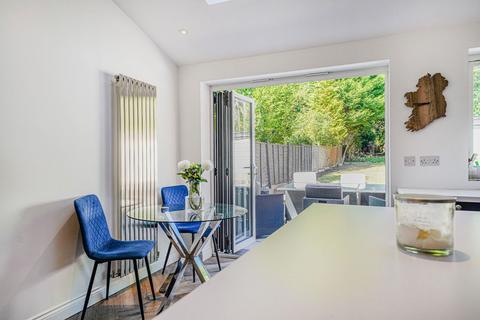 30 Snowford Close, Shirley, Solihull, B90 1DA