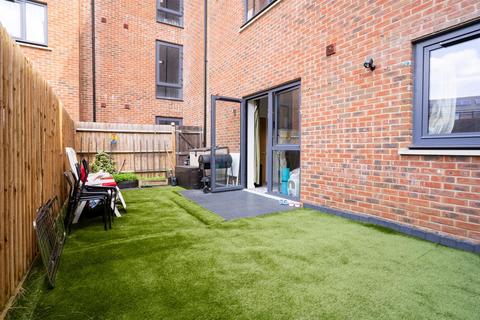 1, Daubenton House Havelock Road, Southall, UB2 4GJ