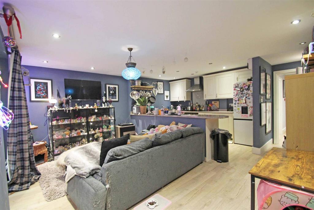 Kitchen/Living Room