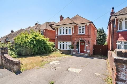 undefined, Rossington Avenue, Southampton SO18