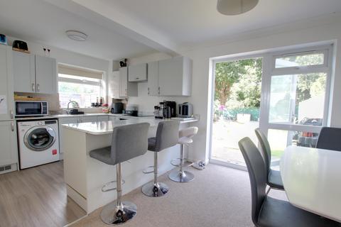 3 bedroom semi-detached house for sale, WINNHAM DRIVE, FAREHAM