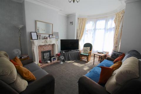 33 Henry Road, Birmingham, B25 8AH