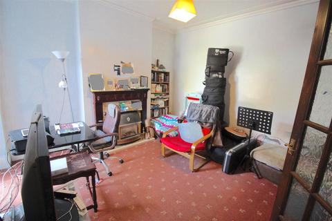 33 Henry Road, Birmingham, B25 8AH