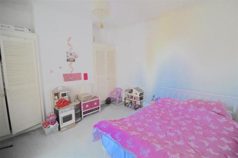 33 Henry Road, Birmingham, B25 8AH