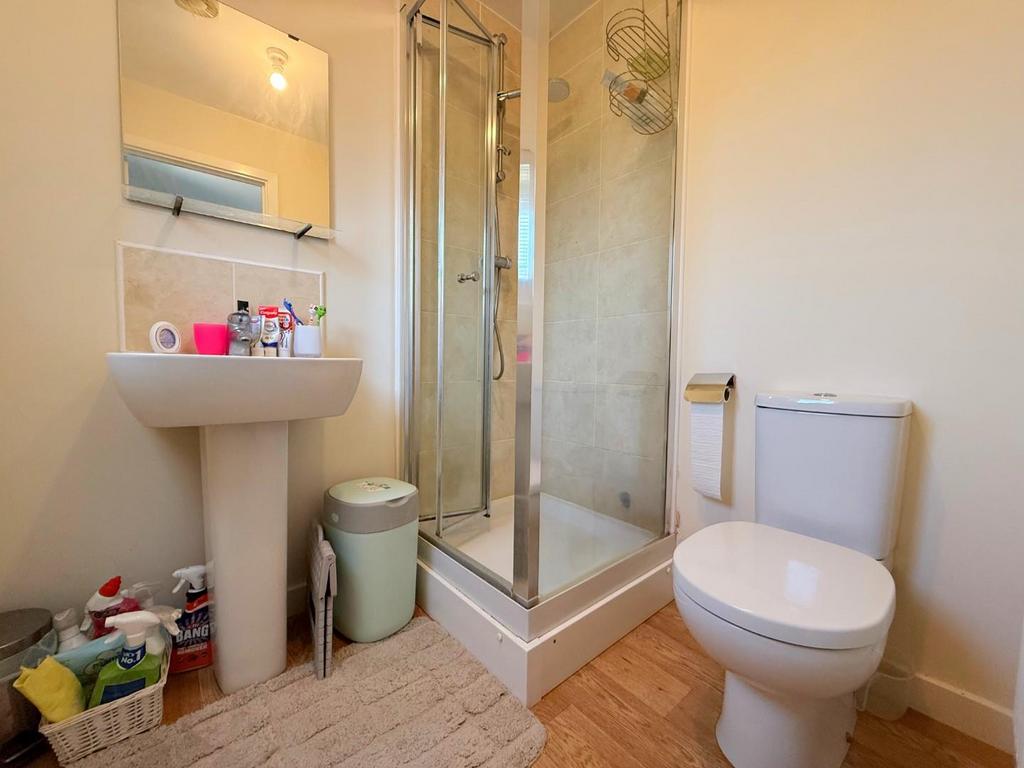 Shower Room En-Suite