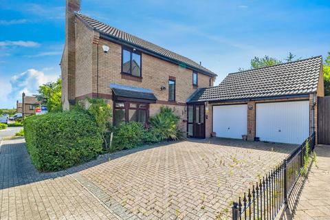 Brearley Avenue, Milton Keynes MK6