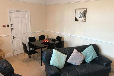 2 bedroom flat for sale, Ayston Road, Uppingham, Oakham